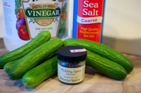 Crispy Crunchy Bread and Buttery Pickles from freshandfoodie.com @freshandfoodie