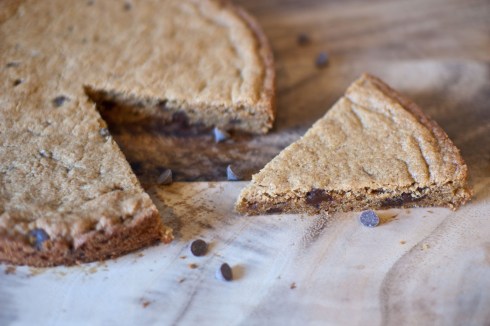 Chocolate Chip Cookie Cake from freshandfoodie.com @freshandfoodie