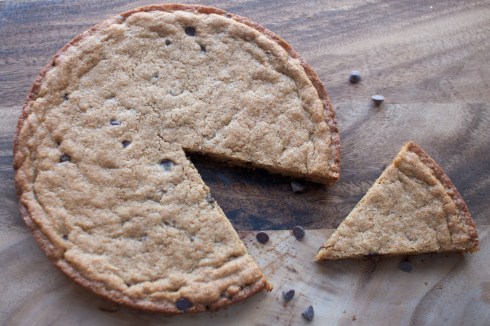 Chocolate Chip Cookie Cake from freshandfoodie.com @freshandfoodie