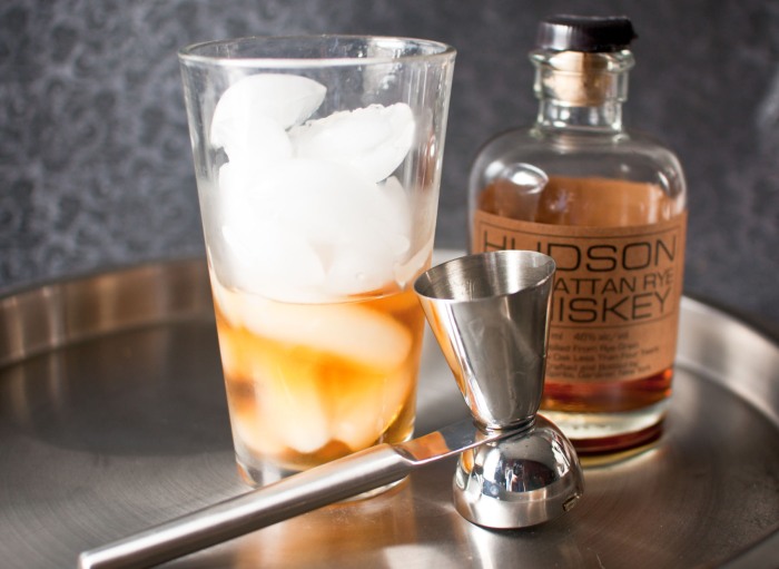 the perfect old fashioned from freshandfoodie.com @freshandfoodie